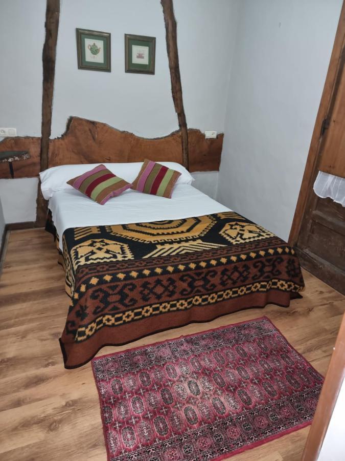 Corias Casona Junto Al Narcea Villa Exterior foto